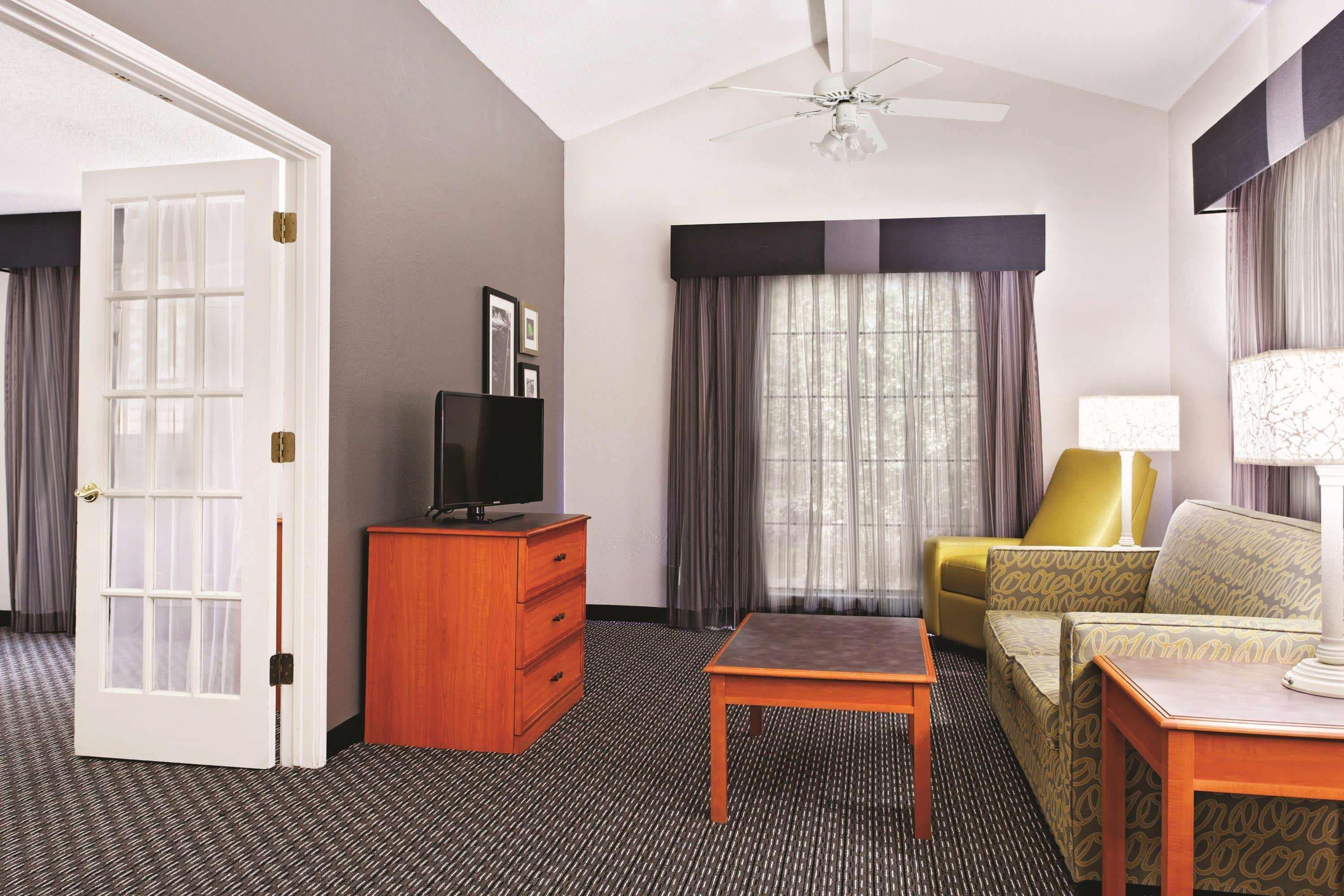La Quinta Inn By Wyndham Champaign Extérieur photo