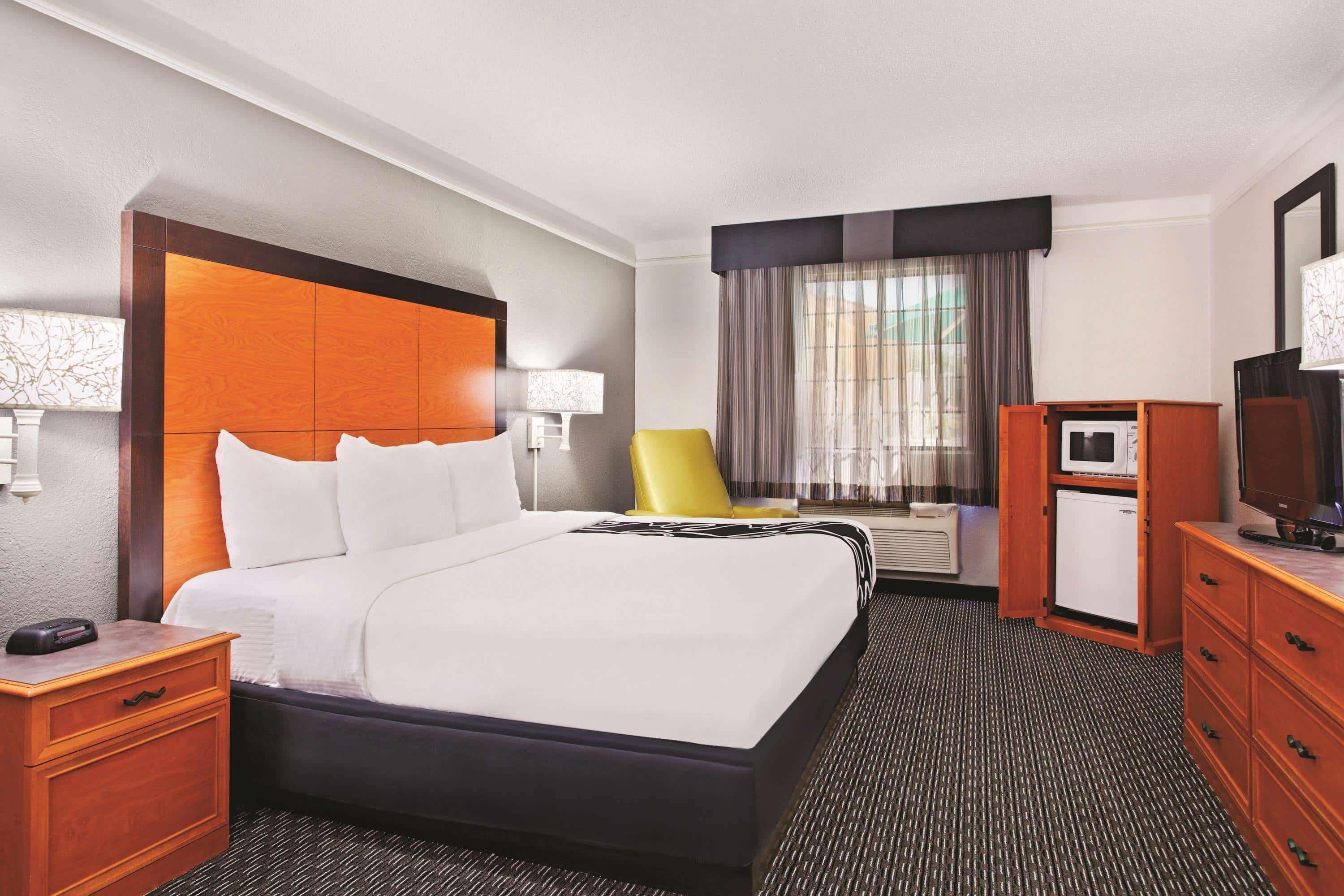 La Quinta Inn By Wyndham Champaign Extérieur photo