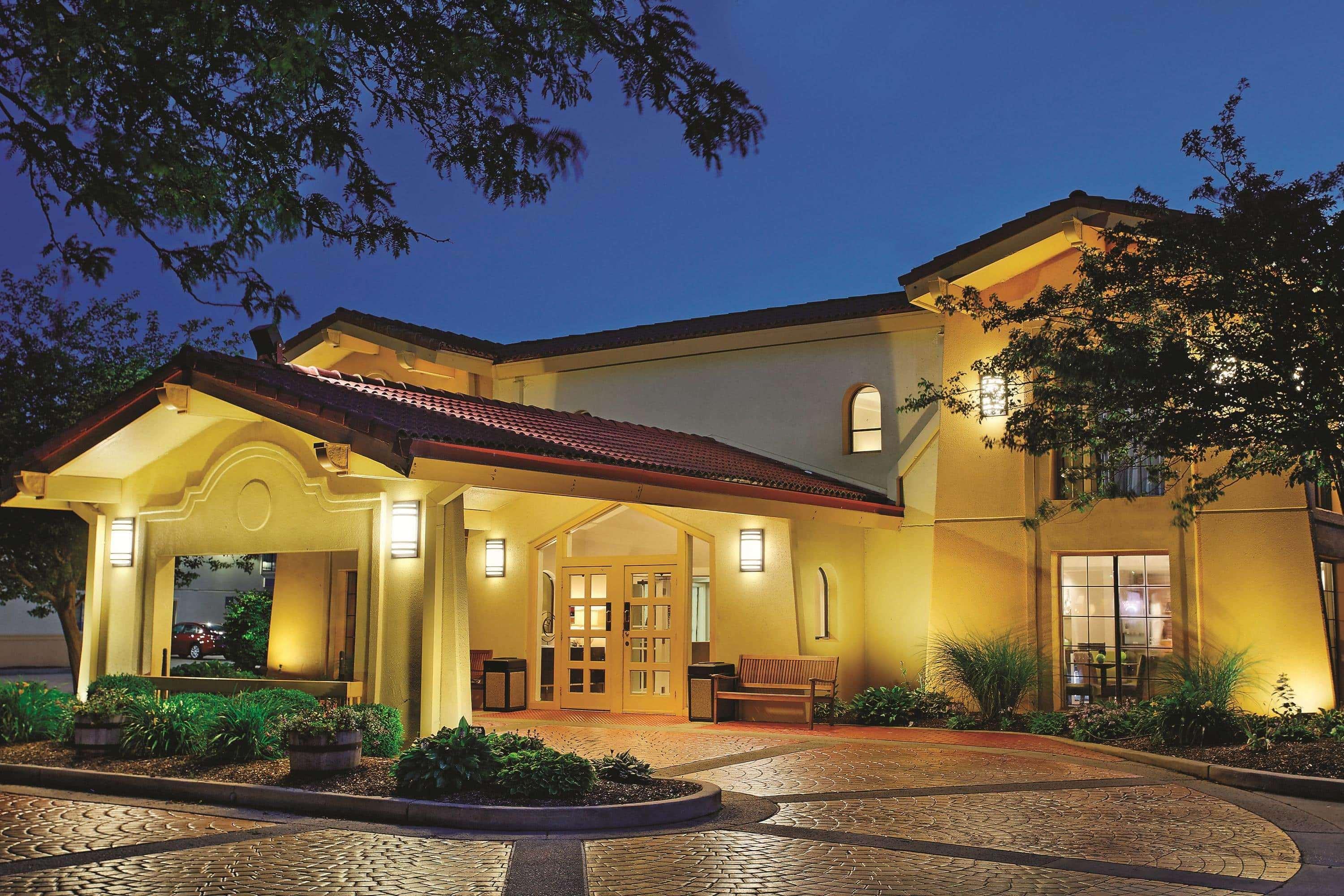 La Quinta Inn By Wyndham Champaign Extérieur photo