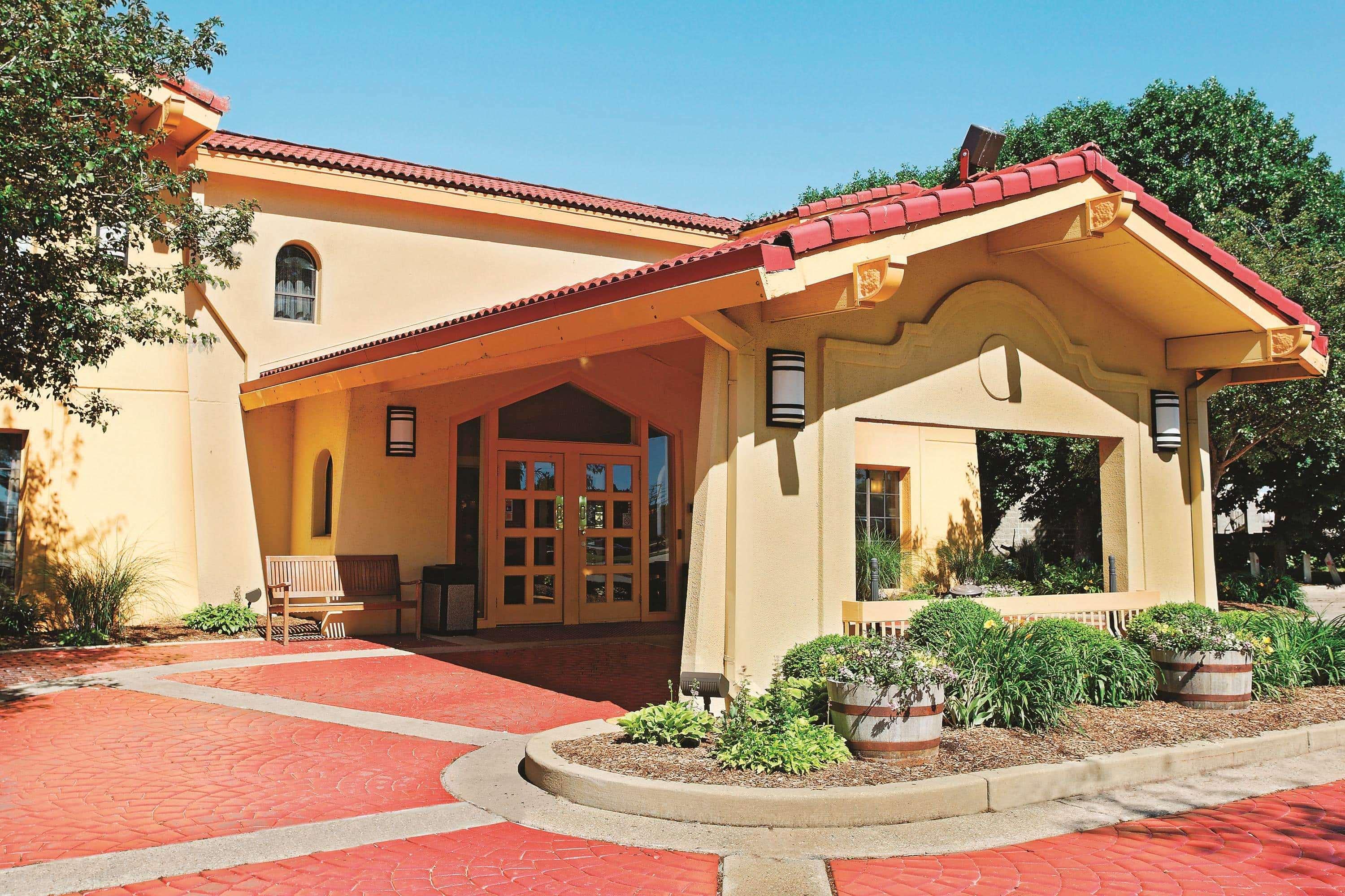 La Quinta Inn By Wyndham Champaign Extérieur photo