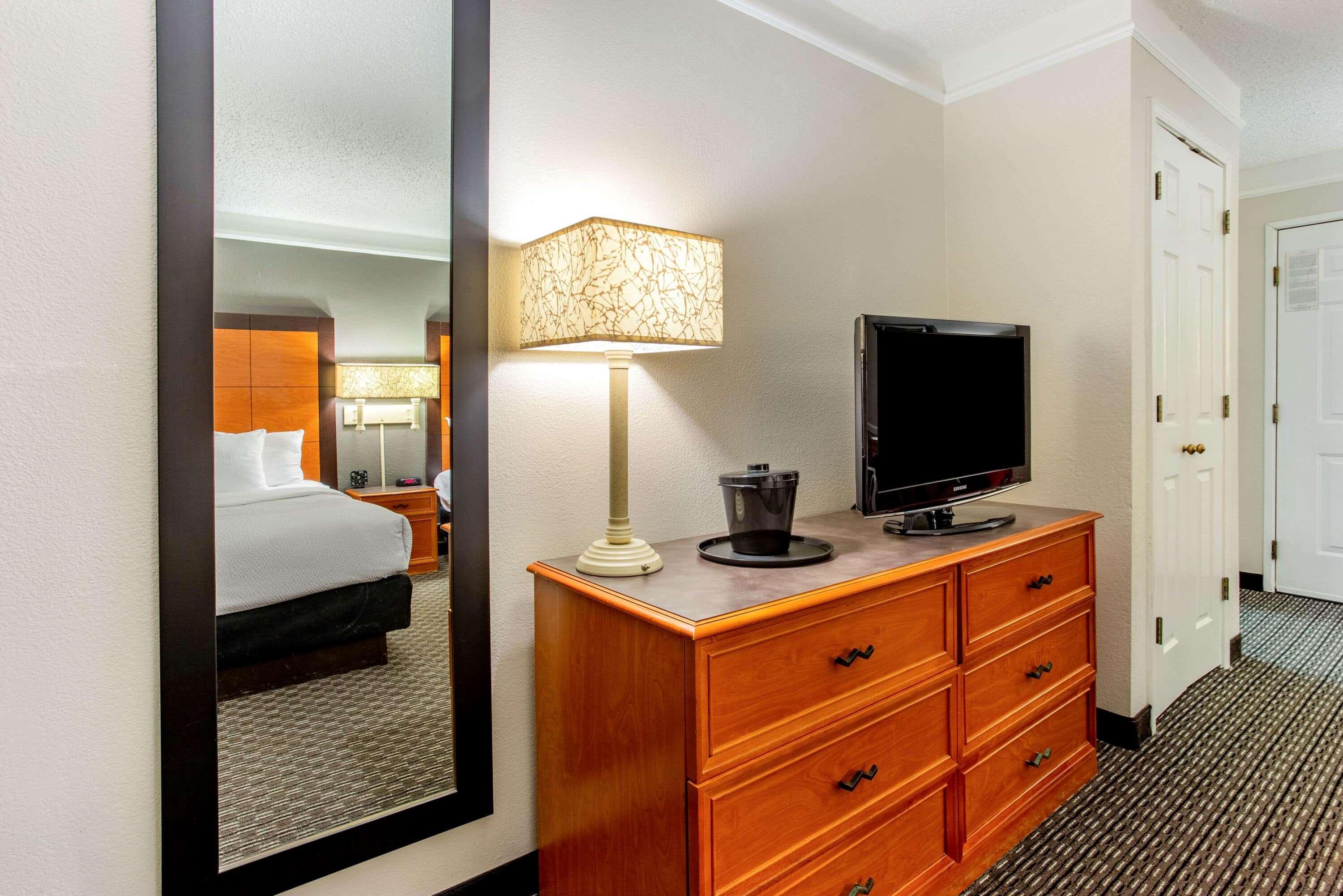 La Quinta Inn By Wyndham Champaign Extérieur photo